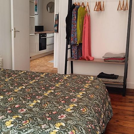 Au Fil De Soi Apartment Морле Екстериор снимка