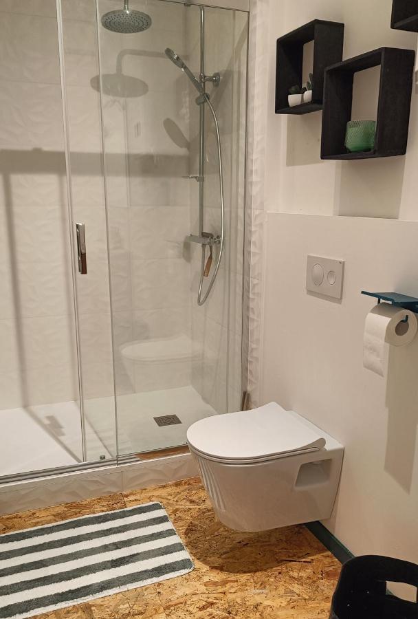 Au Fil De Soi Apartment Морле Екстериор снимка